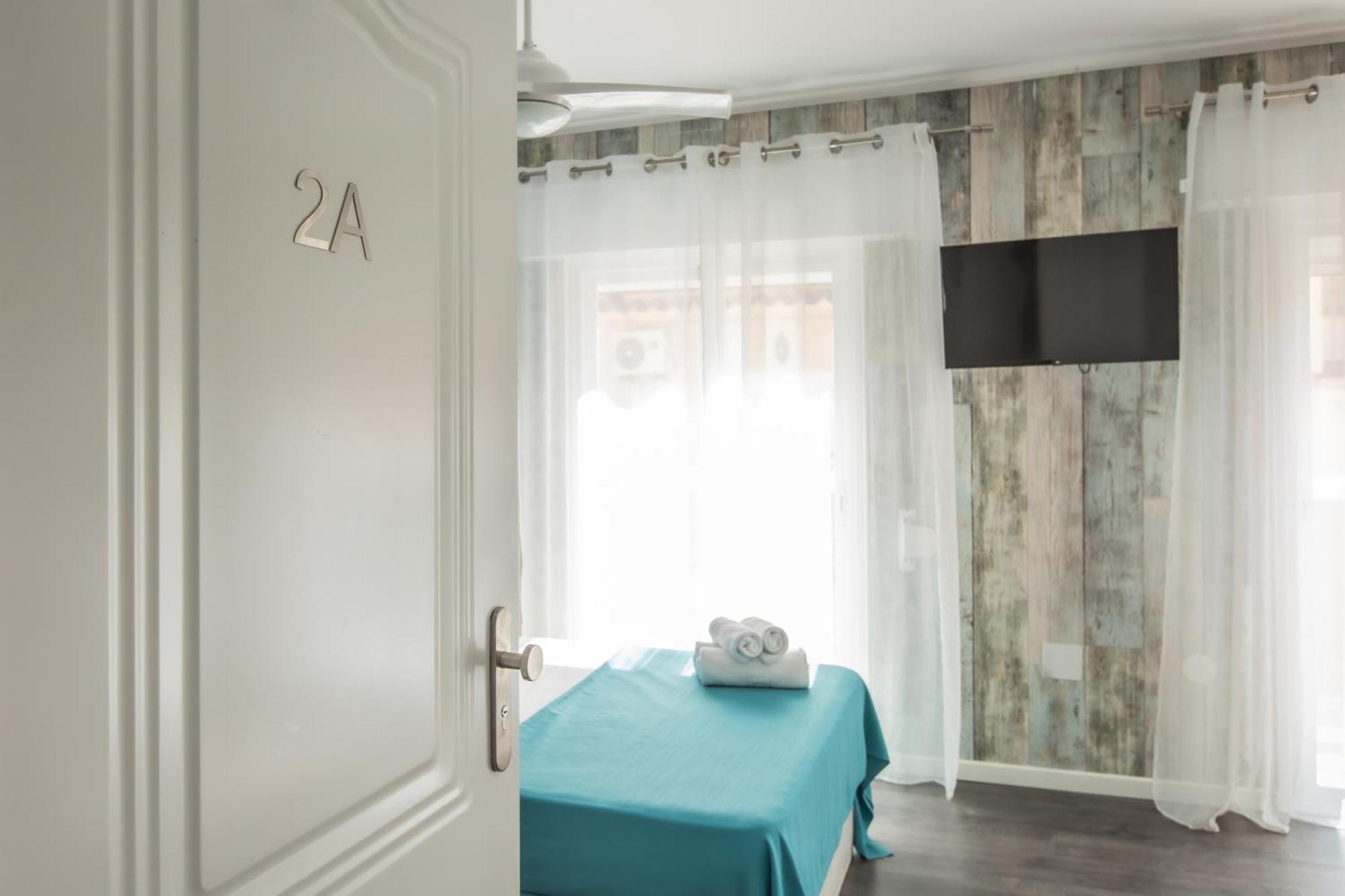 Sunsands Studio Con Balcones 2ºa Playa76 Carihuela Торремолинос Экстерьер фото